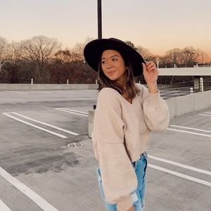 Meet your Posher, Madeleine